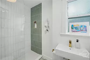613 E 37th St, Savannah, GA 31401 - Photo 25