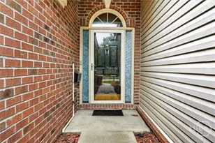 105 Oak Grove Ln, Savannah, GA 31419 - Photo 5