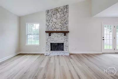 1 E White Hawthorne Drive, Savannah, GA 31419 - Photo 7