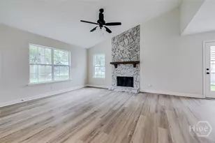 1 E White Hawthorne Dr, Savannah, GA 31419 - Photo 9
