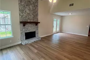 1 E White Hawthorne Dr, Savannah, GA 31419 - Photo 5