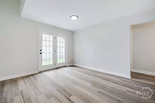 1 E White Hawthorne Dr, Savannah, GA 31419 - Photo 9