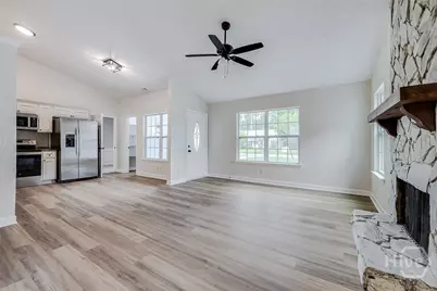 1 E White Hawthorne Drive, Savannah, GA 31419 - Photo 7