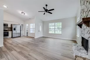 1 E White Hawthorne Dr, Savannah, GA 31419 - Photo 7