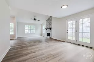 1 E White Hawthorne Dr, Savannah, GA 31419 - Photo 11