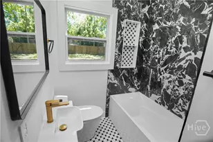 407 E 58th St, Savannah, GA 31405 - Photo 15