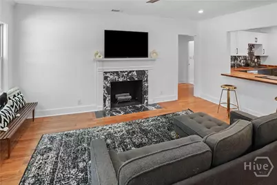 407 E 58th Street, Savannah, GA 31405 - Photo 9