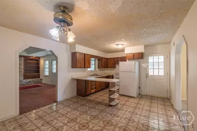 164 Azalea Avenue, Savannah, GA 31408 - Photo 7
