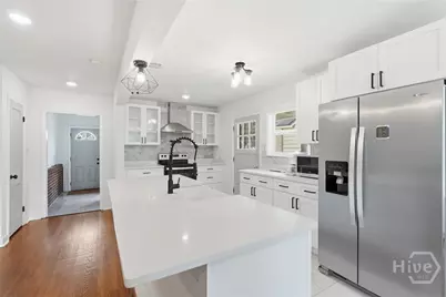117 E 63rd Street, Savannah, GA 31405 - Photo 5