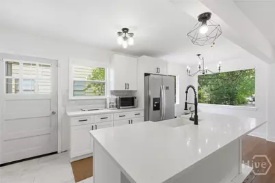 117 E 63rd Street, Savannah, GA 31405 - Photo 7