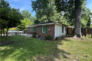 1301 E 70th St, Savannah, GA 31404 - Photo 3