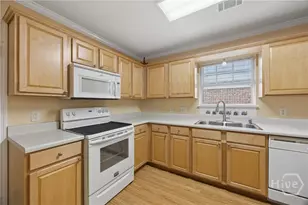 1159 Mohawk St, Savannah, GA 31419 - Photo 7