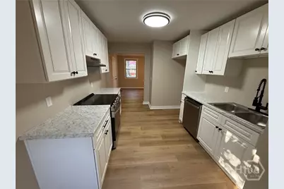 2224 Greenwood Street, Savannah, GA 31404 - Photo 9