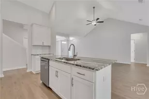 722 Highland Cir, Richmond Hill, GA 31324 - Photo 9