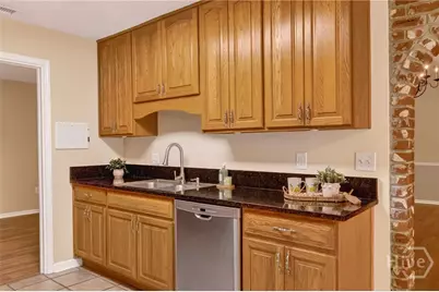 42 River Oaks Road, Savannah, GA 31410 - Photo 9