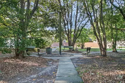 513 E 36th Street, Savannah, GA 31401 - Photo 35
