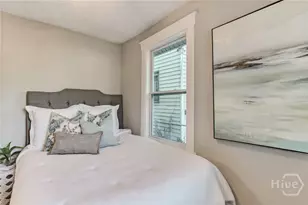 513 E 36th St, Savannah, GA 31401 - Photo 17