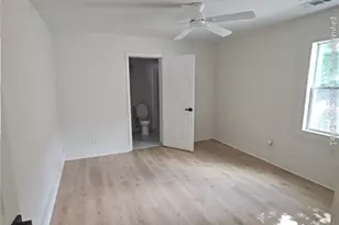 636 W 48th St, Savannah, GA 31405 - Photo 7