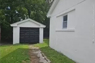 636 W 48th St, Savannah, GA 31405 - Photo 13