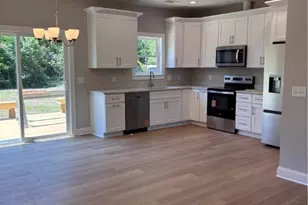 205 Melrose Pl, Rincon, GA 31326 - Photo 11