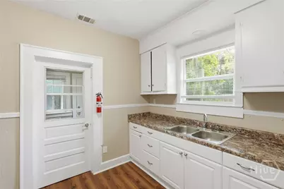 2110 Tennessee Avenue, Savannah, GA 31404 - Photo 17