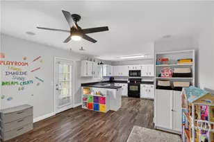 939 Ruth Dr, Hinesville, GA 31313 - Photo 15