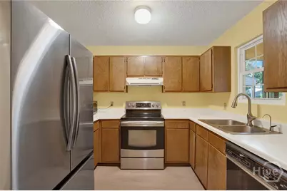 817 1st Street #B4, Tybee Island, GA 31328 - Photo 9