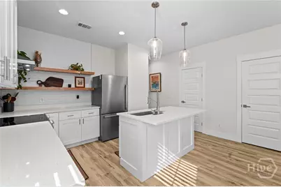 711 32nd Street E, Savannah, GA 31401 - Photo 15