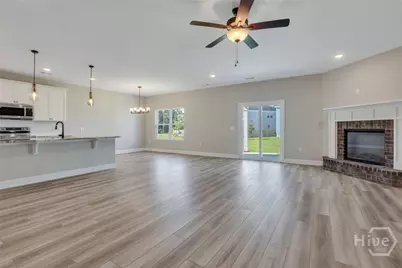 170 Hanover Place, Richmond Hill, GA 31324 - Photo 5