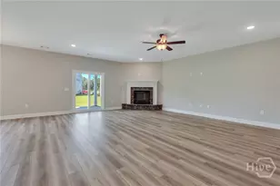 170 Hanover Pl, Richmond Hill, GA 31324 - Photo 7
