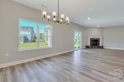 170 Hanover Place, Richmond Hill, GA 31324 - Photo 11