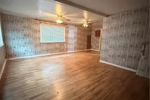2206 N Fernwood Dr, Savannah, GA 31404 - Photo 15