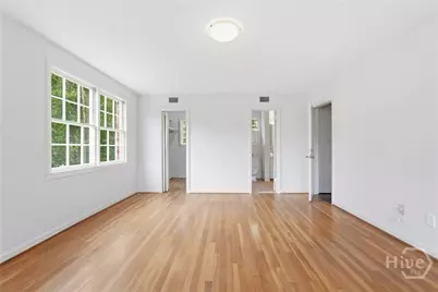 5729 Colonial Drive, Savannah, GA 31406 - Photo 19