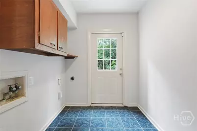 5729 Colonial Drive, Savannah, GA 31406 - Photo 17