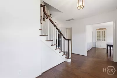 5729 Colonial Drive, Savannah, GA 31406 - Photo 5