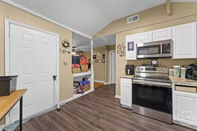 52 S Parkwood Drive, Savannah, GA 31404 - Photo 9