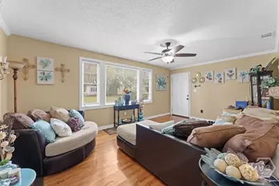 52 S Parkwood Drive, Savannah, GA 31404 - Photo 7