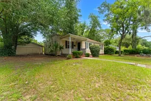 52 S Parkwood Dr, Savannah, GA 31404 - Photo 5