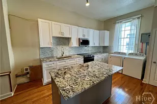 41 Whitaker St, Savannah, GA 31401 - Photo 9