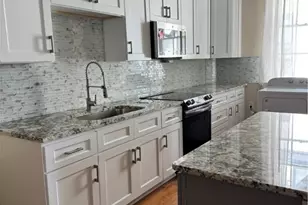 41 Whitaker St, Savannah, GA 31401 - Photo 5