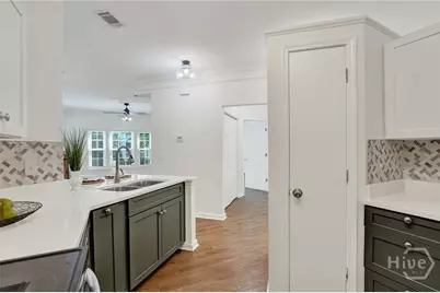 2713 Whitemarsh Way, Savannah, GA 31410 - Photo 7