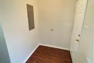 344 Price St, Savannah, GA 31401 - Photo 7