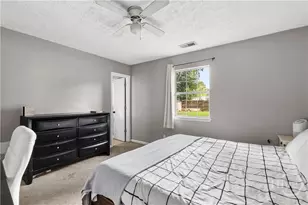 385 Sterling Creek Dr, Richmond Hill, GA 31324 - Photo 13