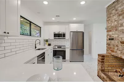 200 Kinzie Avenue, Savannah, GA 31404 - Photo 7