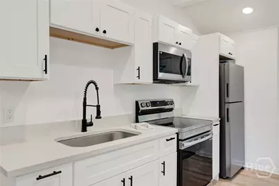 200 Kinzie Avenue, Savannah, GA 31404 - Photo 37