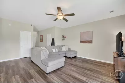 132 Courage Way, Hinesville, GA 31313 - Photo 5