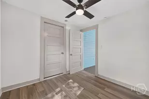 1322 E 37th St, Savannah, GA 31404 - Photo 33