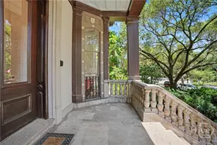 110 W Gaston St, Savannah, GA 31401 - Photo 5