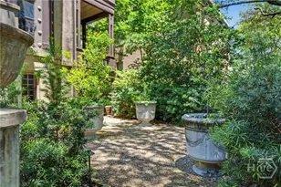 110 W Gaston St, Savannah, GA 31401 - Photo 3
