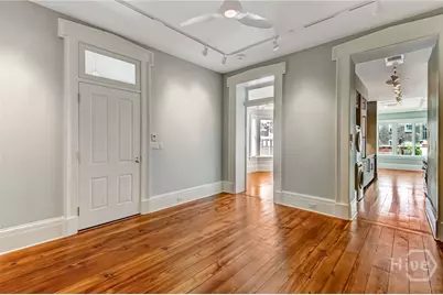 31 E Jones Street #3rd Level, Savannah, GA 31401 - Photo 7